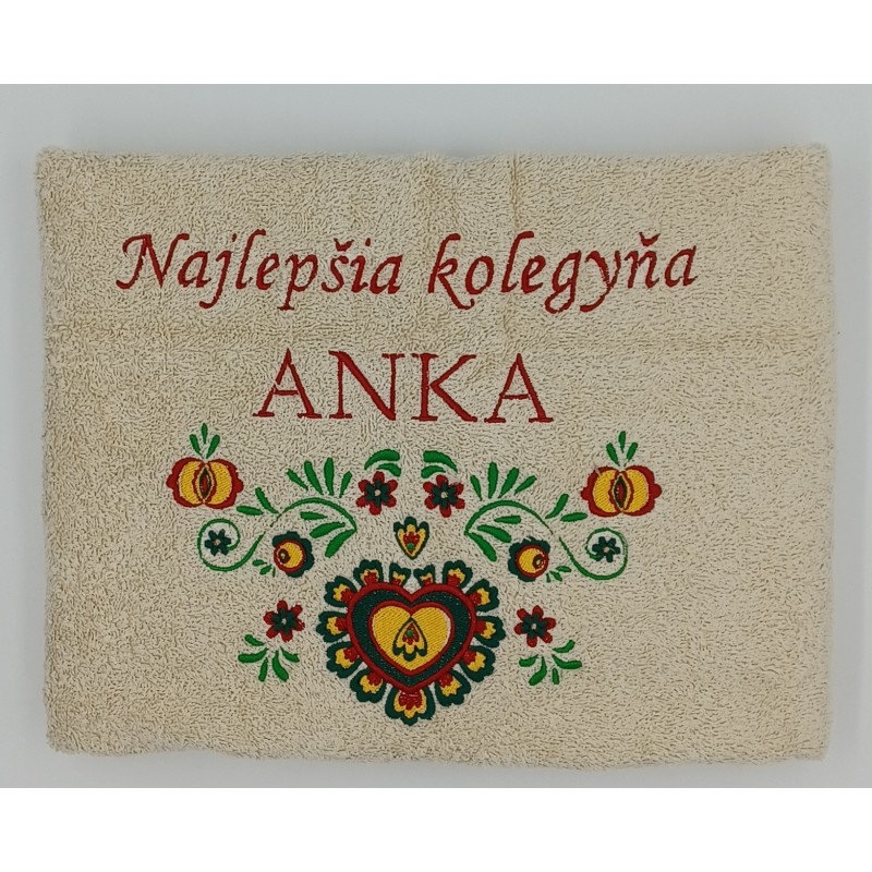 Osuška s folklórnym vzorom