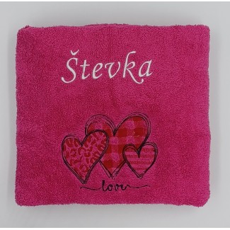 Osuška s motívom 3 srdiečok