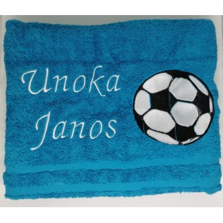 Osuška s futbalkou a s menom