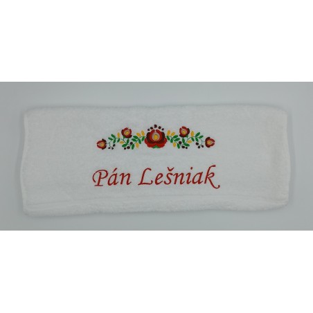 Svadobný uterák s folk motívom a menom